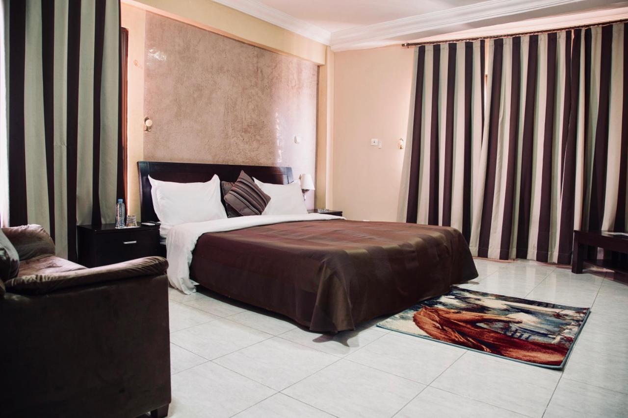 Hotel Iman Нуакшот Екстер'єр фото